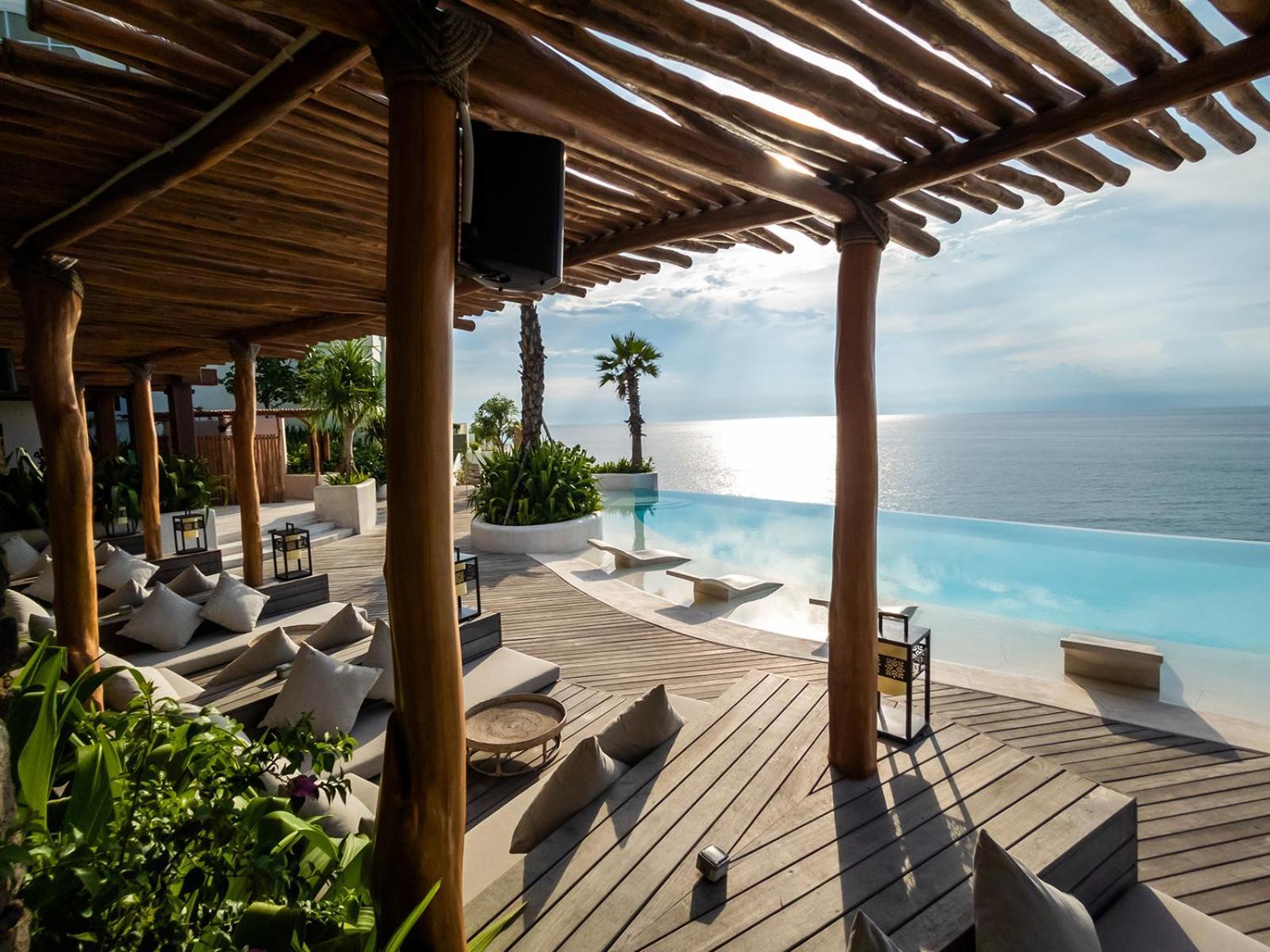 Royal Avila Boutique Resort Senggigi Extérieur photo
