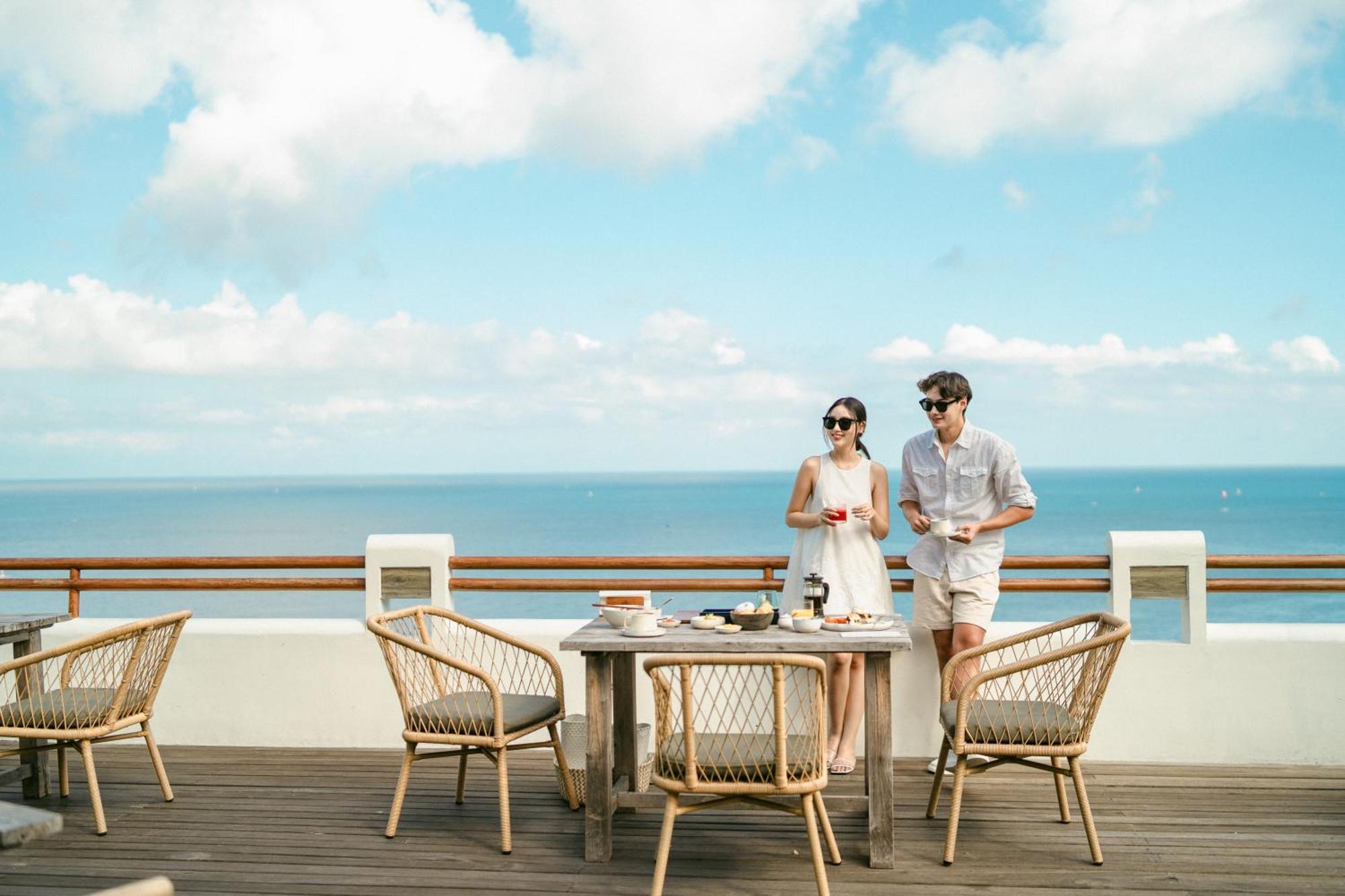 Royal Avila Boutique Resort Senggigi Extérieur photo